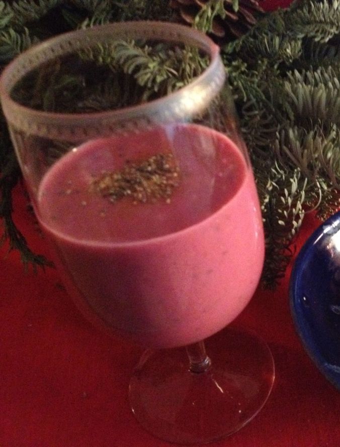 Taste the glorious nutrition of a roasted mesquite and berry smoothie! (MABurgess photo)