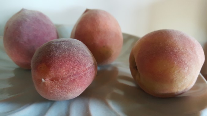 6-whole-peaches