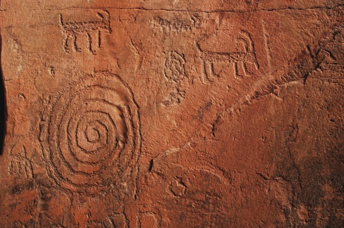 petroglyph sedona 672885_1280